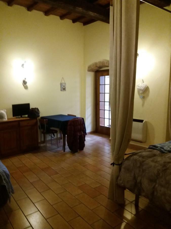 Via Della Posterna Spoletium Apartamento *